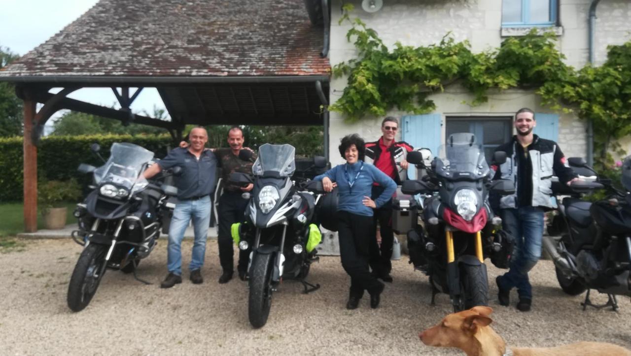Gite Et Chambres D'Hotes Le Chene Billault Pouant エクステリア 写真