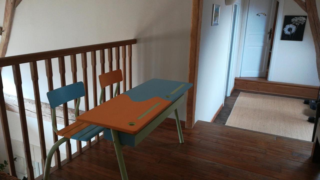 Gite Et Chambres D'Hotes Le Chene Billault Pouant エクステリア 写真