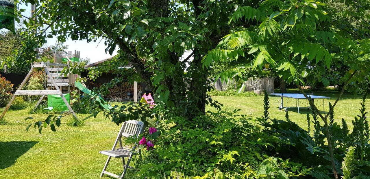 Gite Et Chambres D'Hotes Le Chene Billault Pouant エクステリア 写真